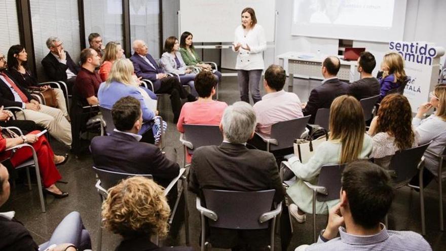 Catalá defiende ante la comunidad educativa la gratuidad hasta los 3 años