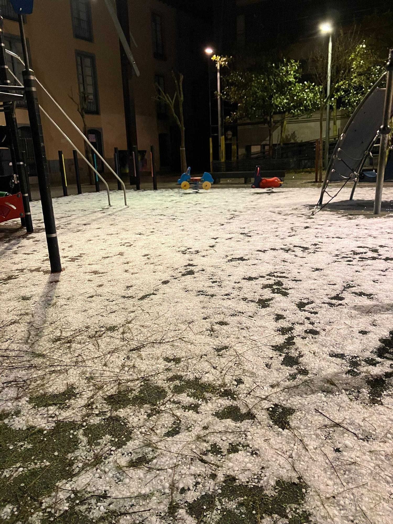 GALERÍA | Así fue en imágenes la tormenta de granizo en Zamora esta madrugada