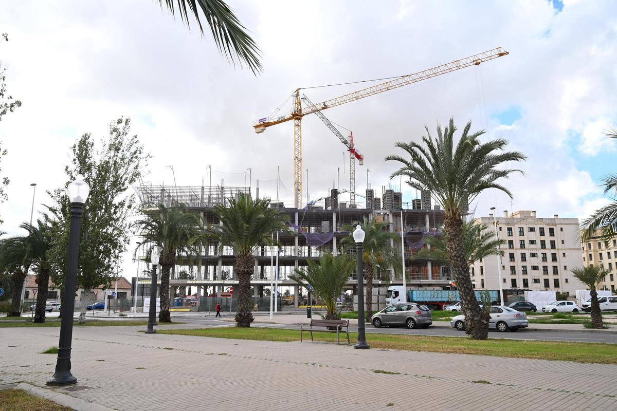 Un bloque en construcción.