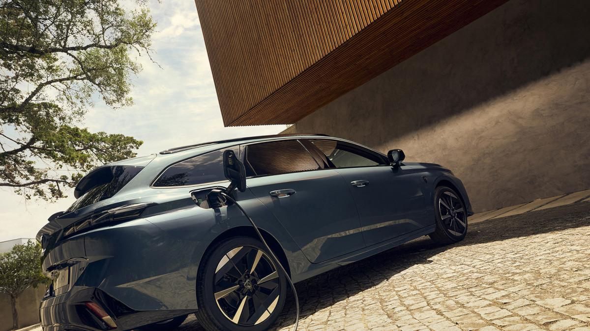 Peugeot E-308 SW