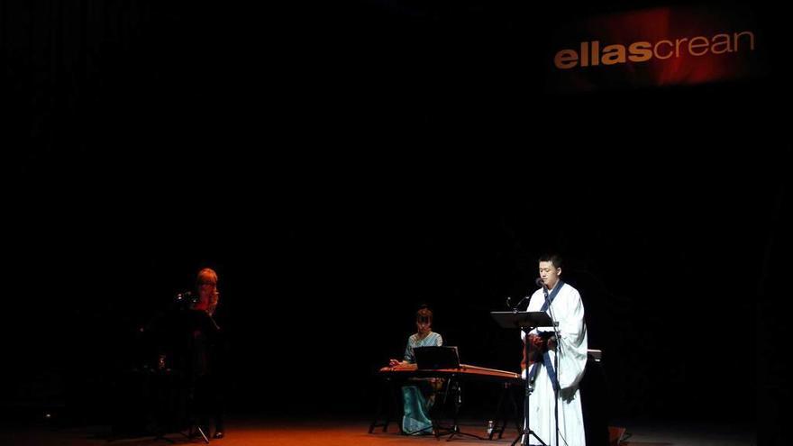 El recital de poesía china celebrado en Madrid por el &quot;Aula de las Metáforas&quot;.