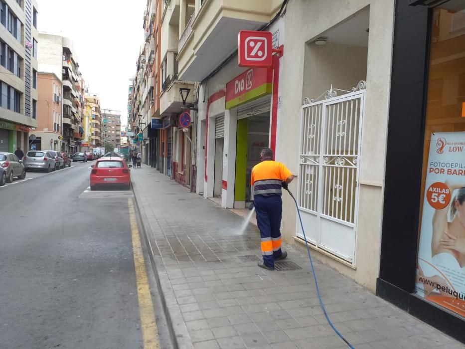 Desinfección de calles en Alicante