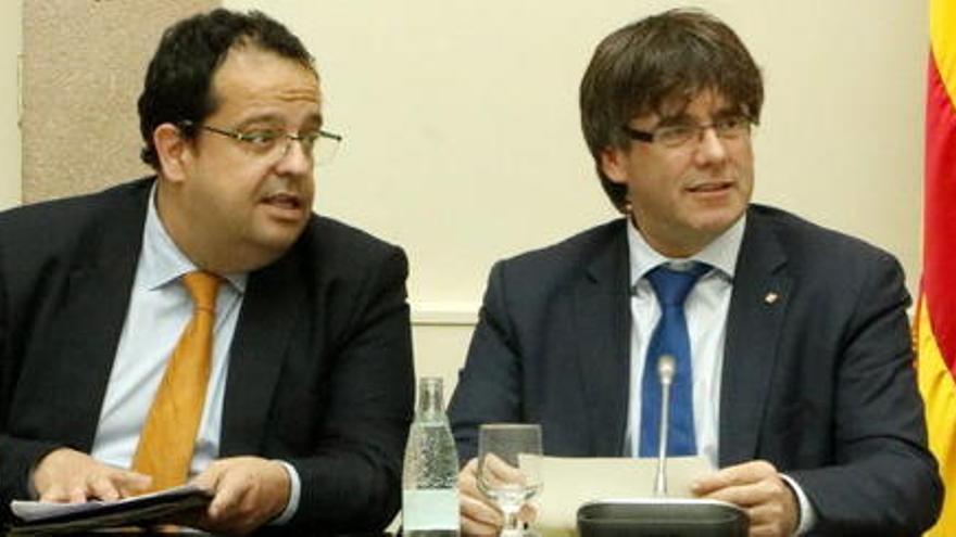 Joan Ignasi Elena i Carles Puigdemont.