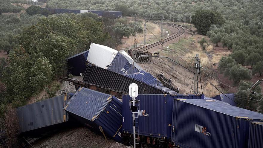 Descarrila un tren de mercancías a su paso por Montoro