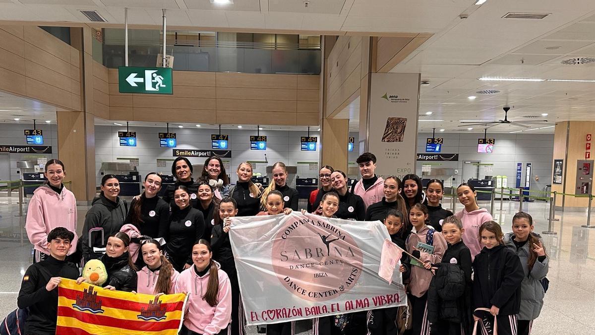 La expedición de la Compañía Sabrina Dance Center