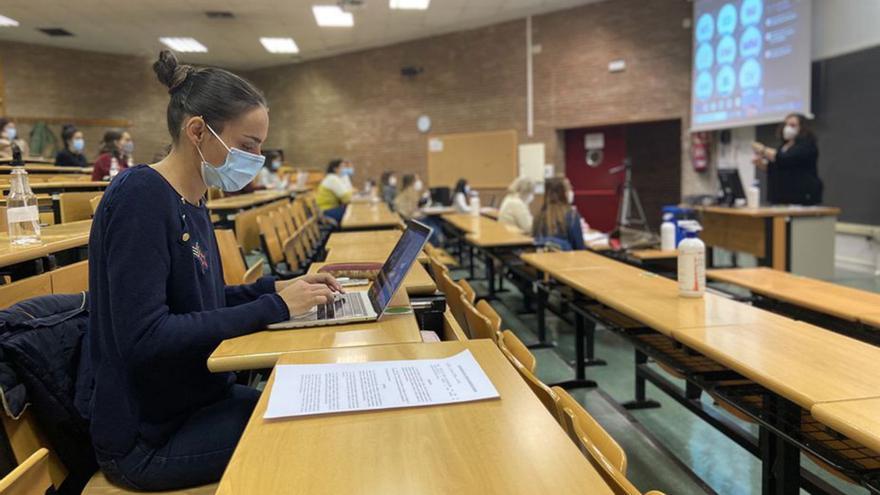 Satse denuncia la falta de plazas de Enfermería en las facultades canarias