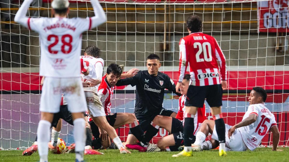 El Athletic salva su cabeza en medio de la locura de la Copa