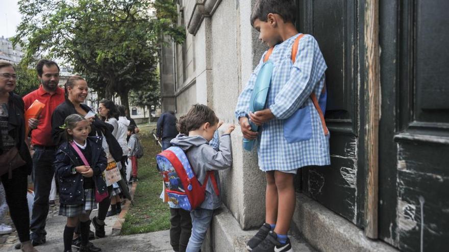 Unos 200.000 alumnos gallegos de Infantil y Primaria inician el curso escolar