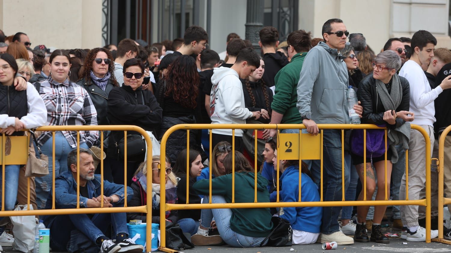 Búscate en la mascletà del 2 de marzo