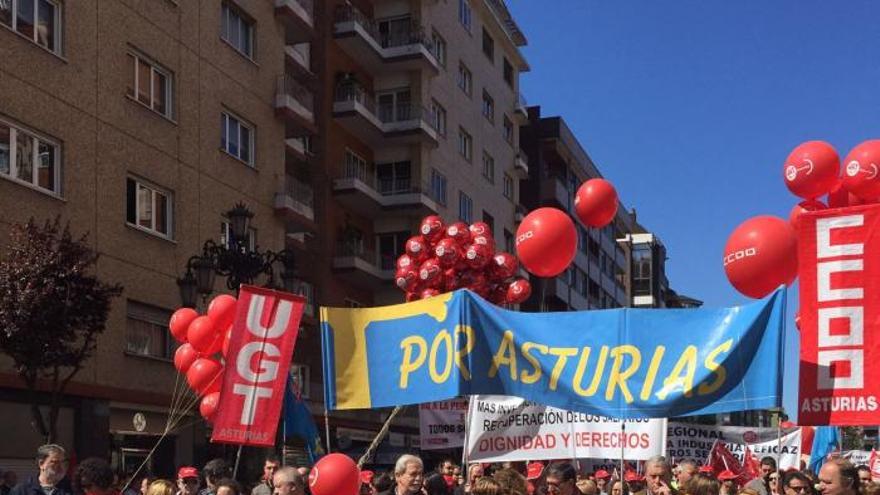 Manifestaciones del Primero de Mayo en Oviedo y Gijón