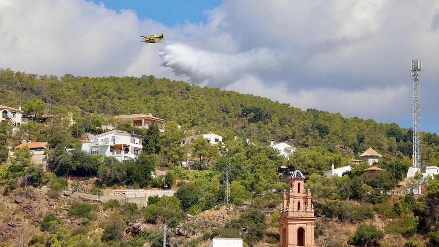 La situación "muy favorable" del incendio de la Calderona permite volver a casa a los vecinos de Gátova