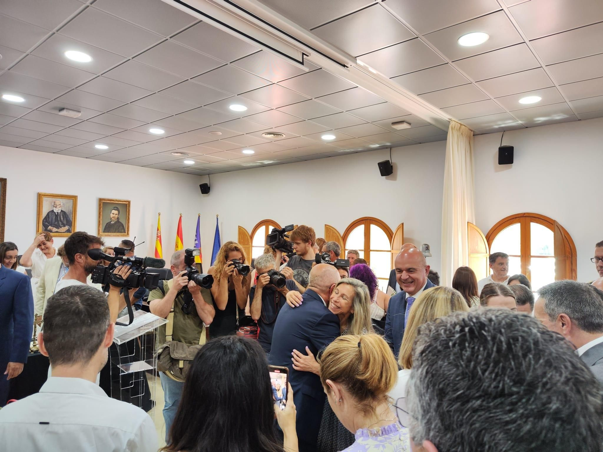 Galería de imágenes de la toma de posesión de Vicent Roig como alcalde de Sant Josep