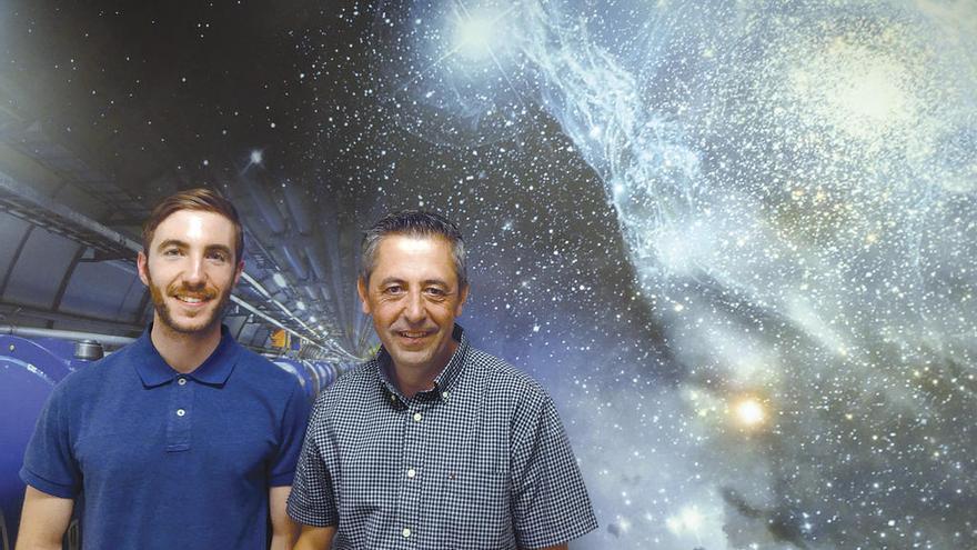 José Ferradás y Juan Carlos Pérez, en las instalaciones del CERN de Ginebra.