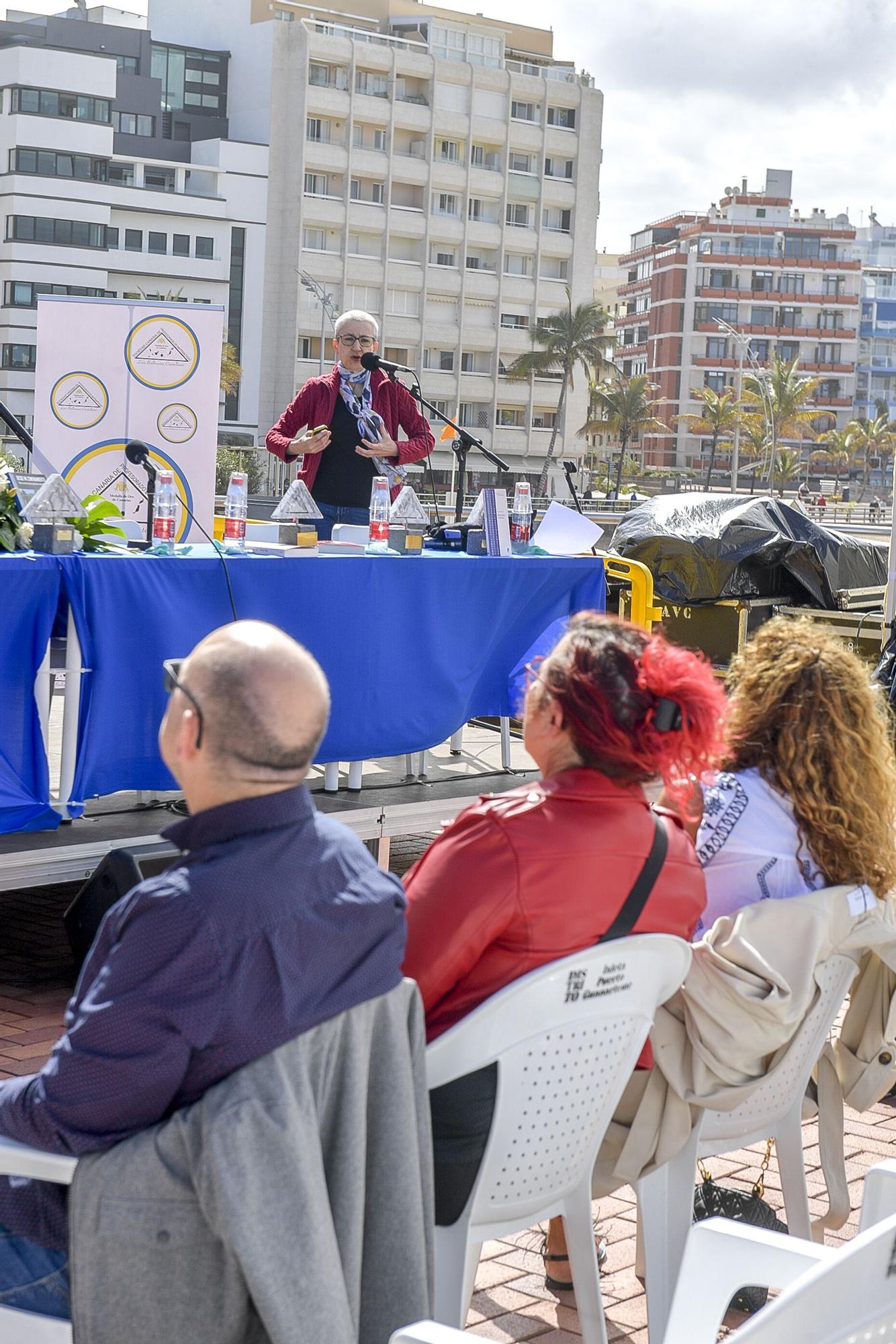 Fiesta de las Matemáticas y el Libro en la Plaza de la Puntilla