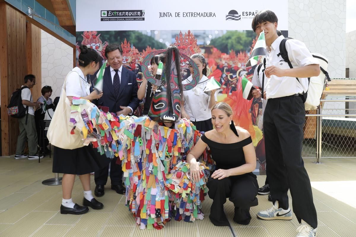 Fotogalería | Guardiola destaca en la Expo de Osaka el potencial cultural y económico de Extremadura