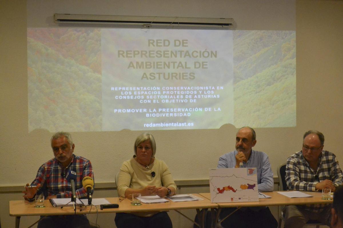 Alberto López, Clara Rosa Rodríguez, Rolando Rodríguez e Ignacio Martínez, en Oviedo.