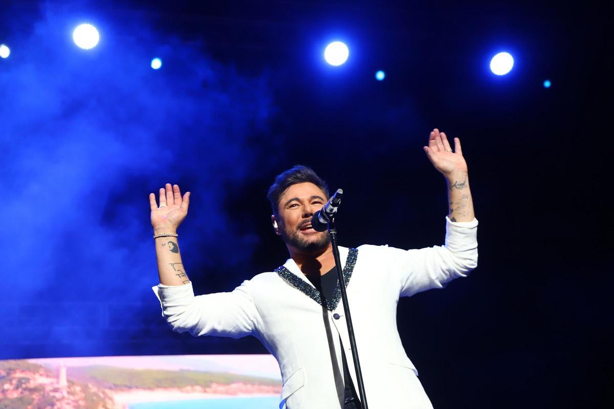 El quejío de Miguel Poveda suena en Córdoba