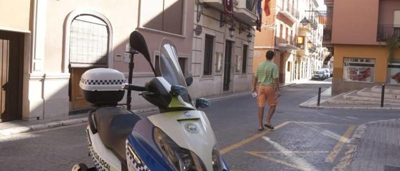 Imputan a un policía de la Llosa por  la presunta falsificación de una multa