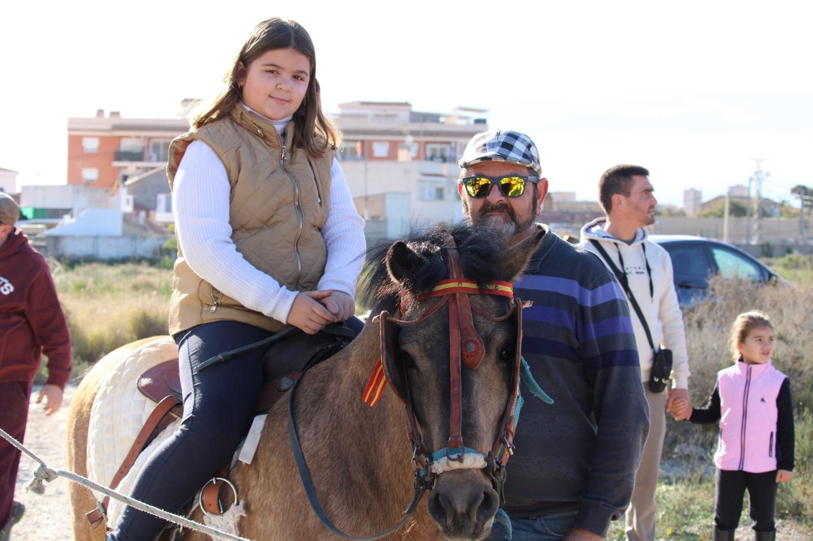 El Campello celebra la bendición tradicional en por Sant Antoni del Porquet