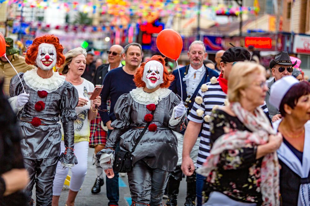 Más de 35.000 personas participan en una gran fiesta de disfraces que se celebra cada año el jueves siguiente a las Fiestas Mayores Patronales