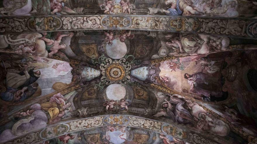 Asi son los frescos de la Parroquia de San Nicolas