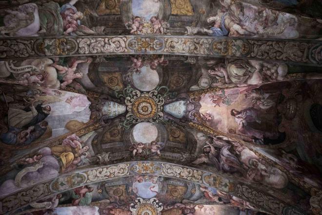 Asi son los frescos de la Parroquia de San Nicolas