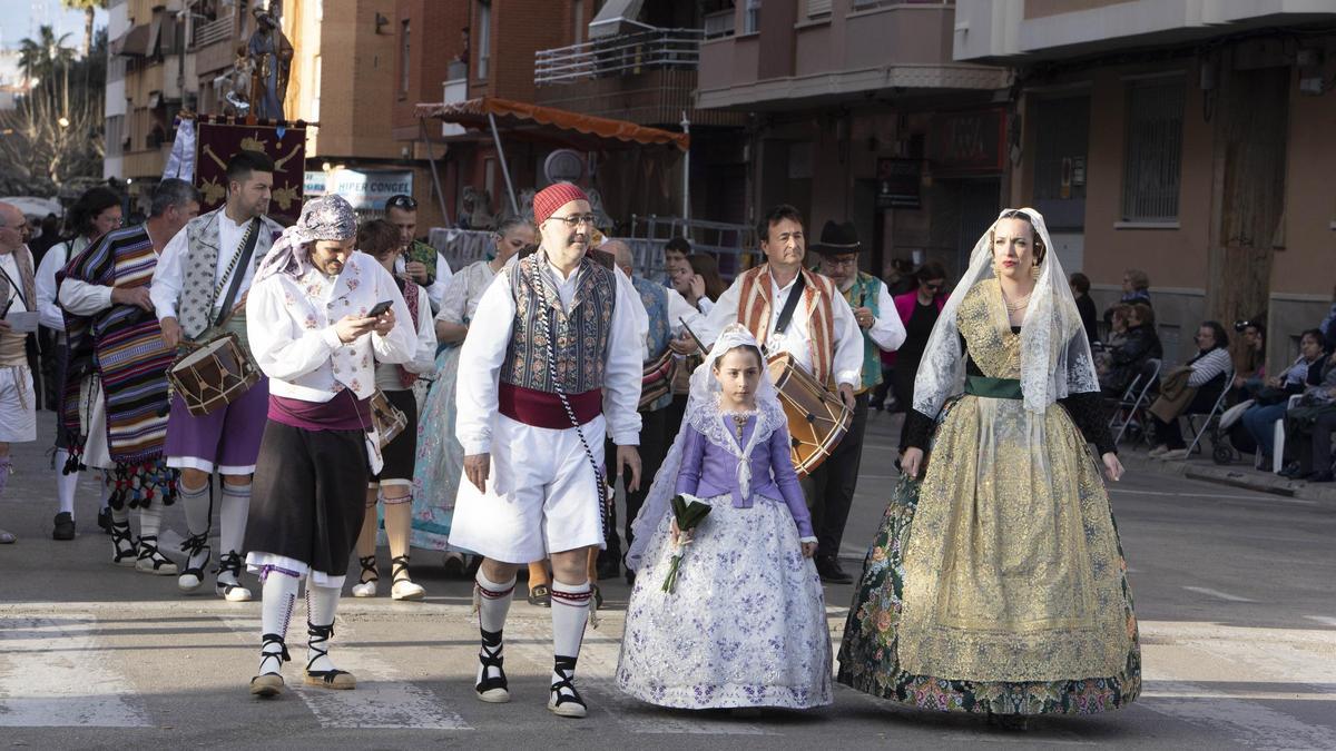Ofrenda en Alzira, en una imagen de archivo.