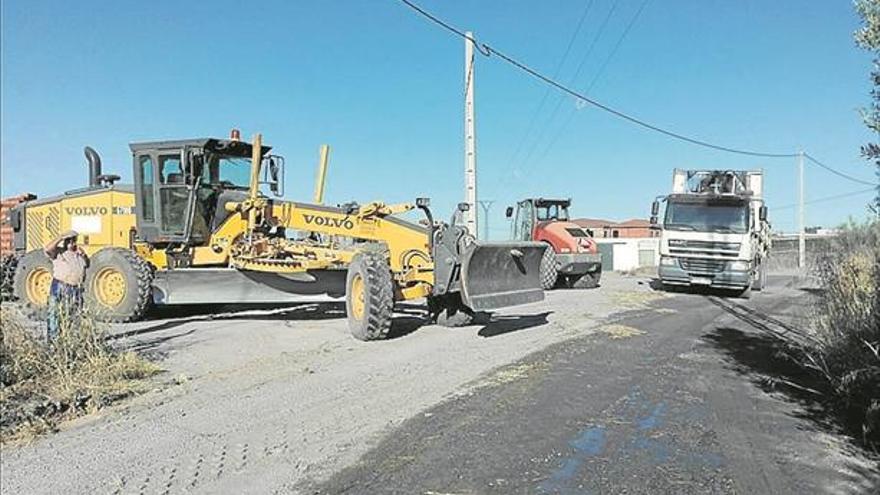 La maquinaria del parque de la comarca termina su trabajo