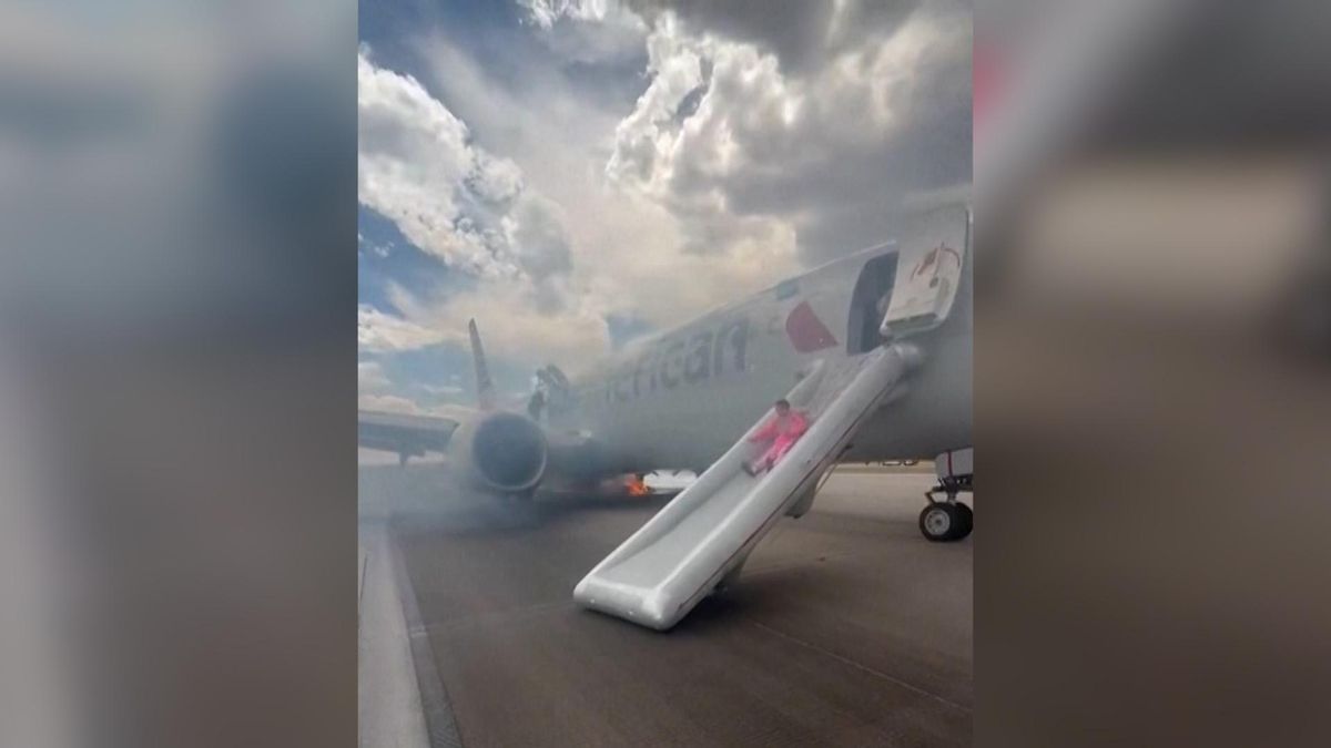 Así evacuaron 179 personas un avión tras un fallo en el tren de aterrizaje en Denver