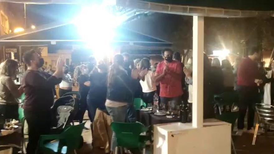 Cierre de bares en Murcia: Aplausos a los hosteleros