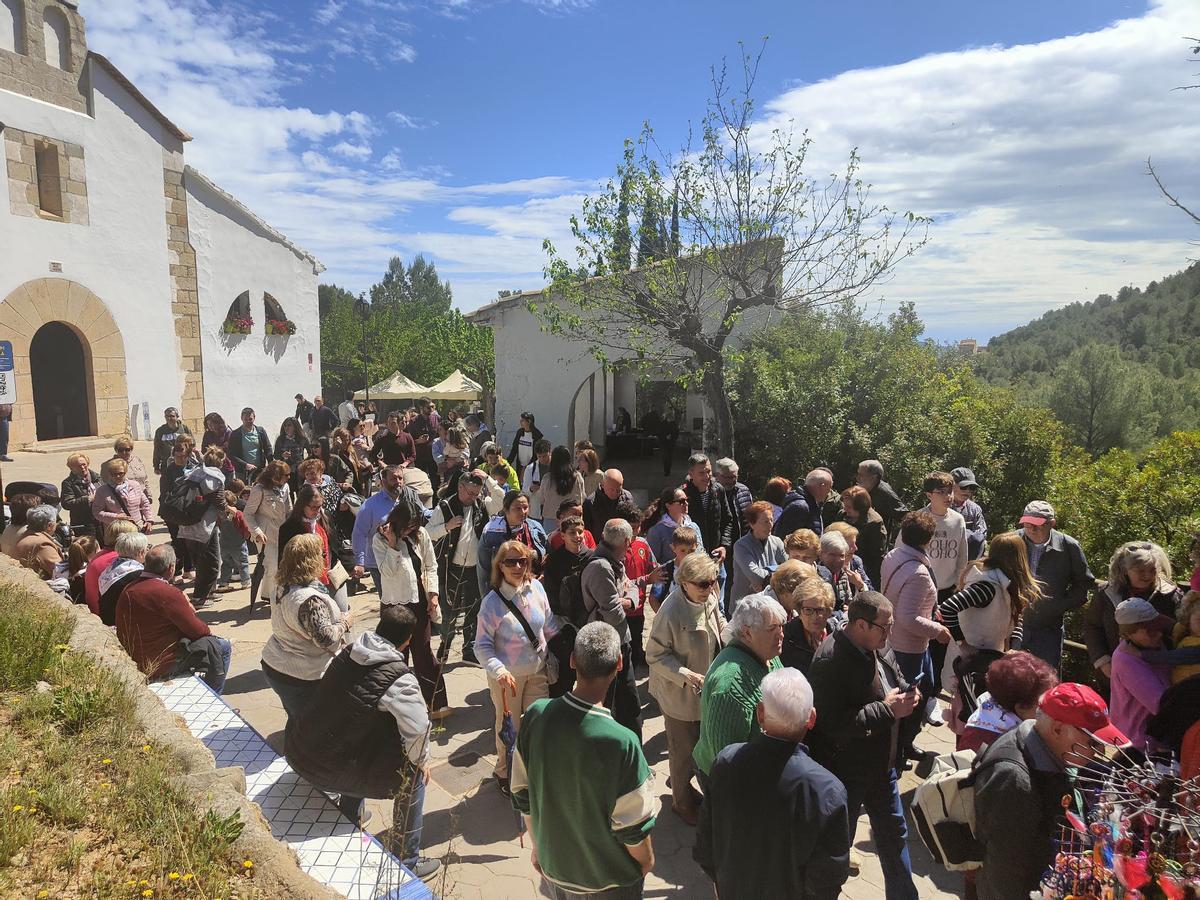 Galería de fotos de la 'mocadorà' y romería por Sant Vicent en l'Alcora