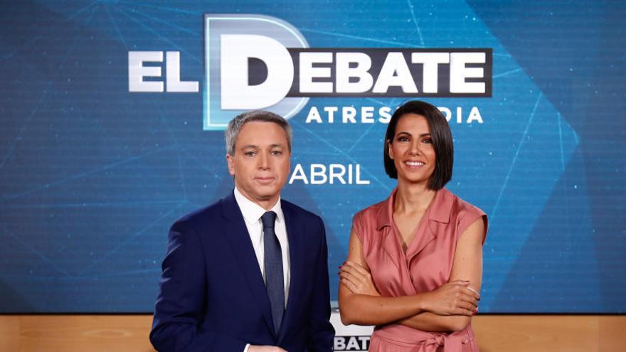Els presentadors de debat: Vicente Vallés i Ana Pastor