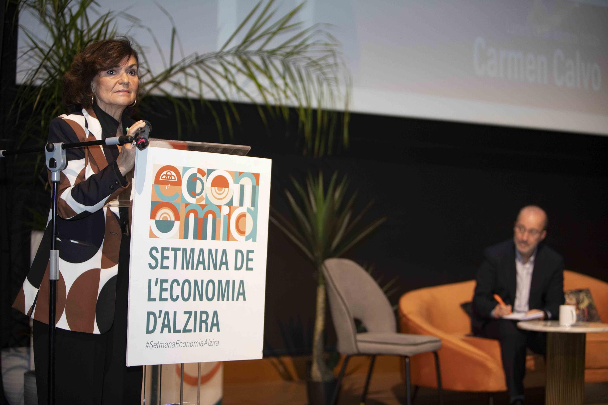 Aitana Mas y Carmen Calvo dan el pistoletazo de salida a la Semana de la Economía de Alzira