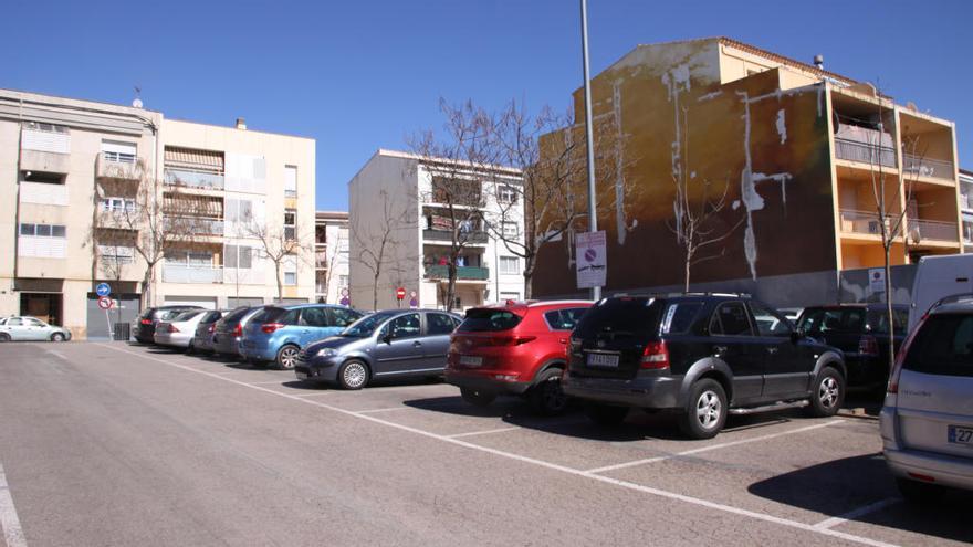 Tancat l&#039;accés a l&#039;aparcament del mercat de fruita i verdura, de diumenge a dimarts