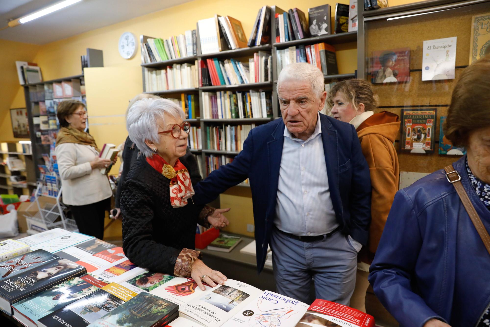 Últimos versos en la librería Polledo