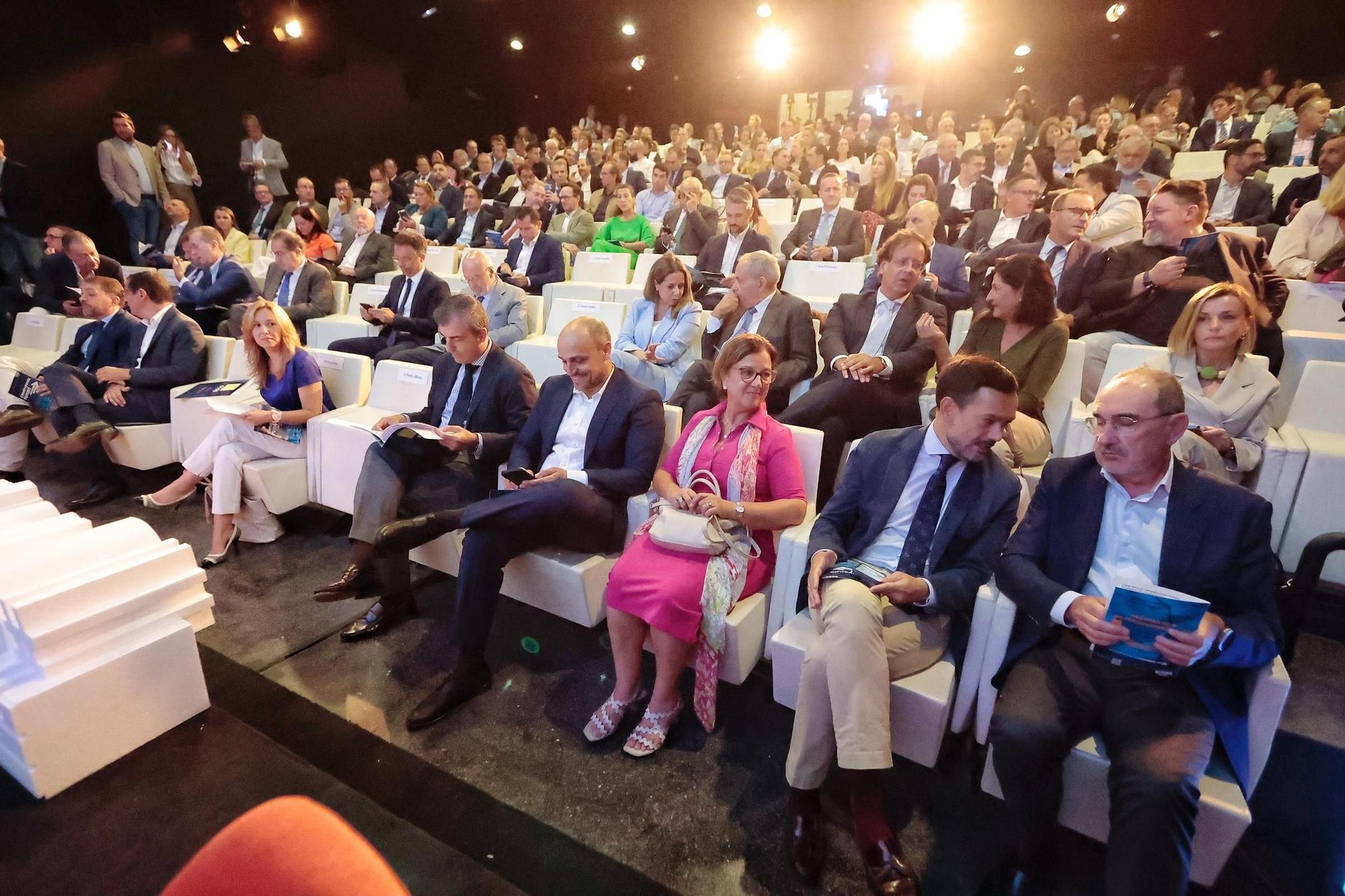 Foro 'Construyendo futuro' organizado por EL DÍA y la CEOE-Tenerife