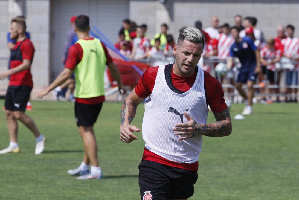 Entrenament de portes obertes del Girona FC a l'Escala