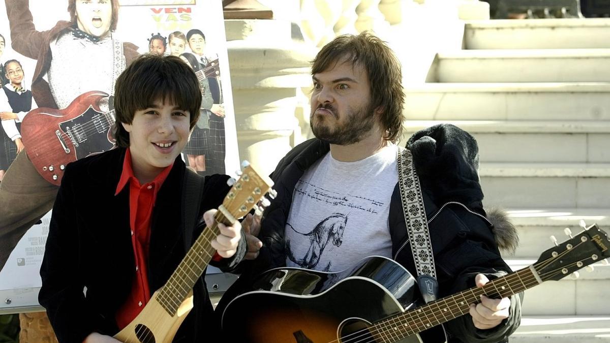 El actor Jack Black, junto con un jovencísimo Joey Gaydos, en la presentación de 'Escuela de rock', en Madrid, en el 2004.