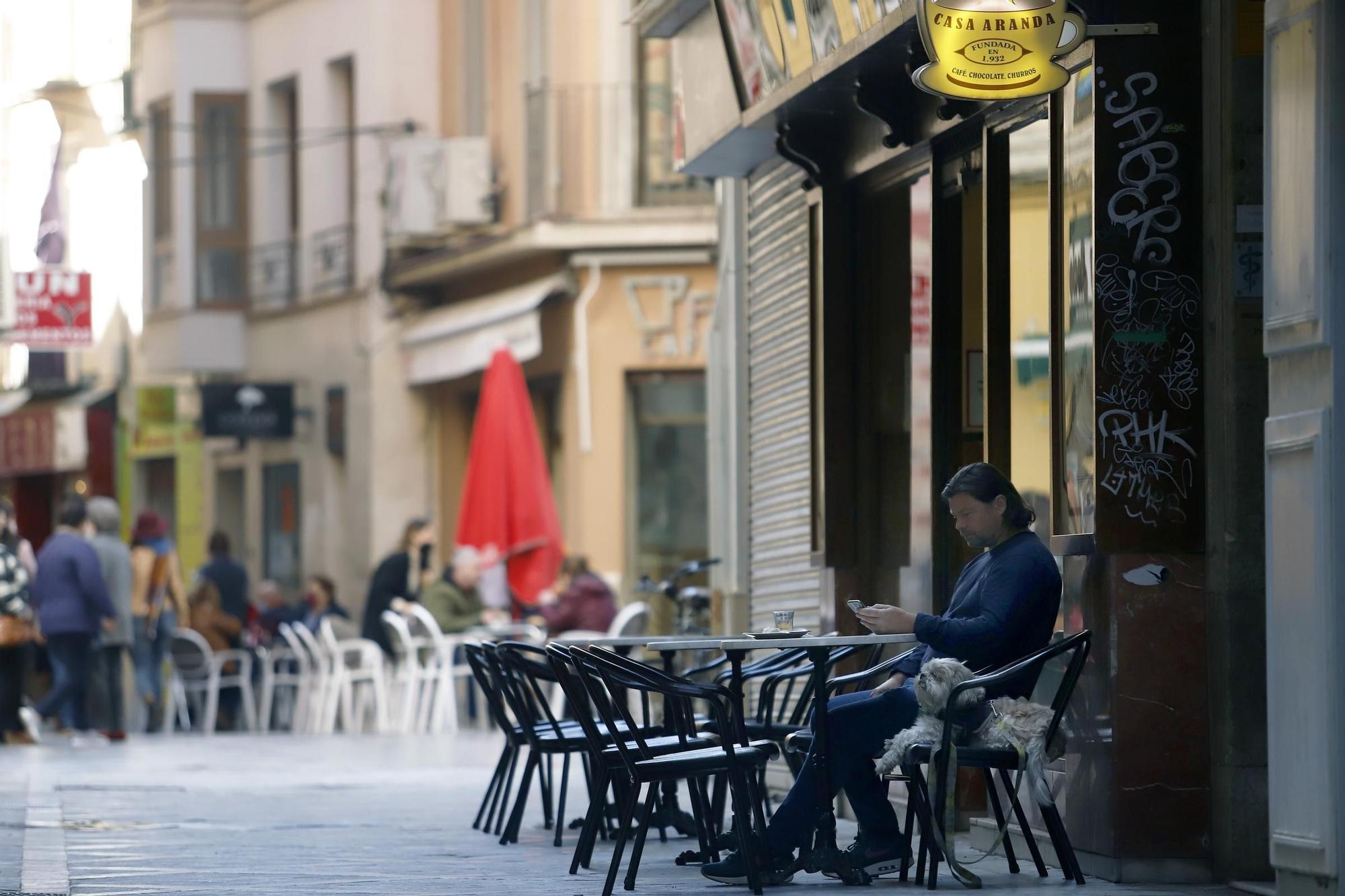 Vuelve la actividad comercial a Málaga capital