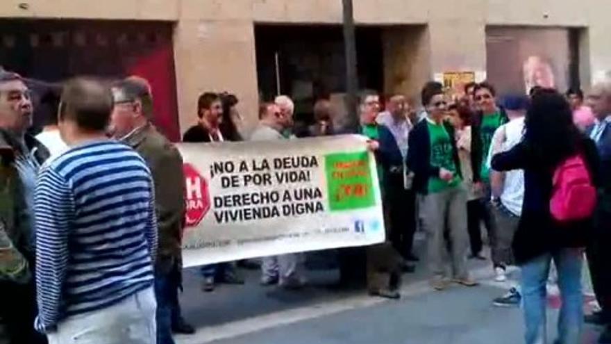 La PAH organiza una concentración ante una amenza de desahucio en Zamora