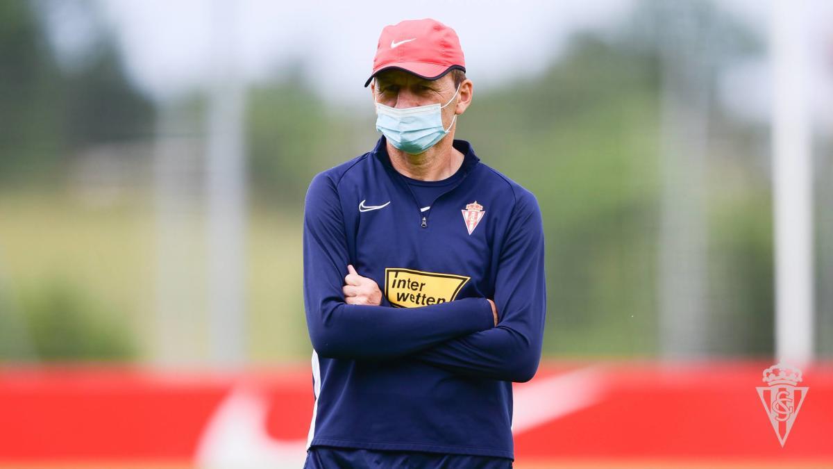 Djukic, en el entrenamiento de esta tarde en Mareo.