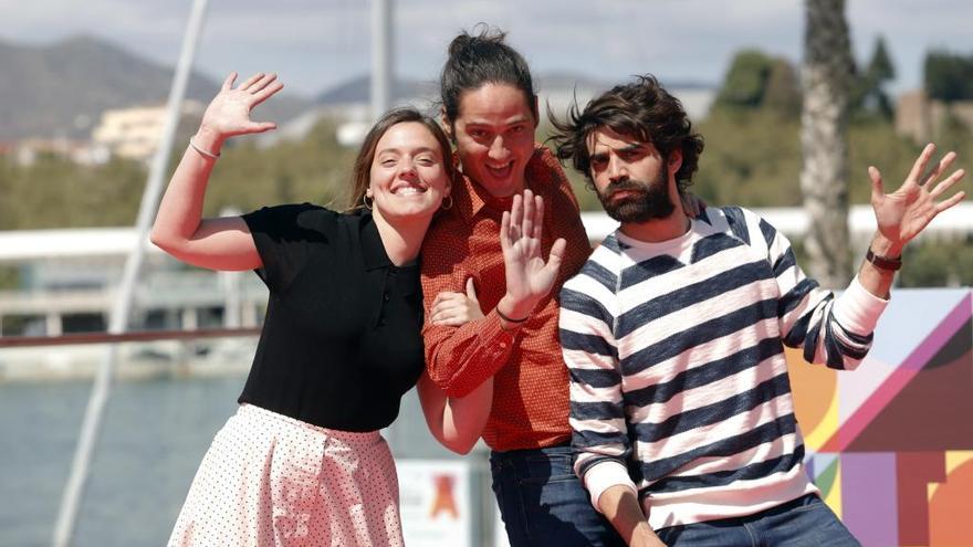 El director (c) y los protagonistas de &#039;Los días que vendrán&#039;.