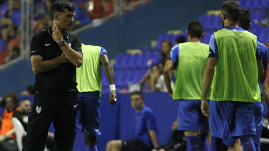 Mendilibar, en el partido de presentación del Levante