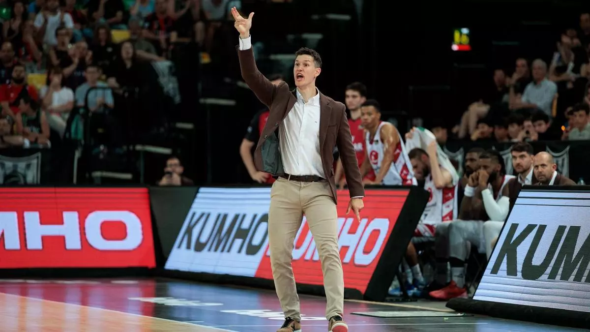 Rodrigo San Miguel ya es entrenador