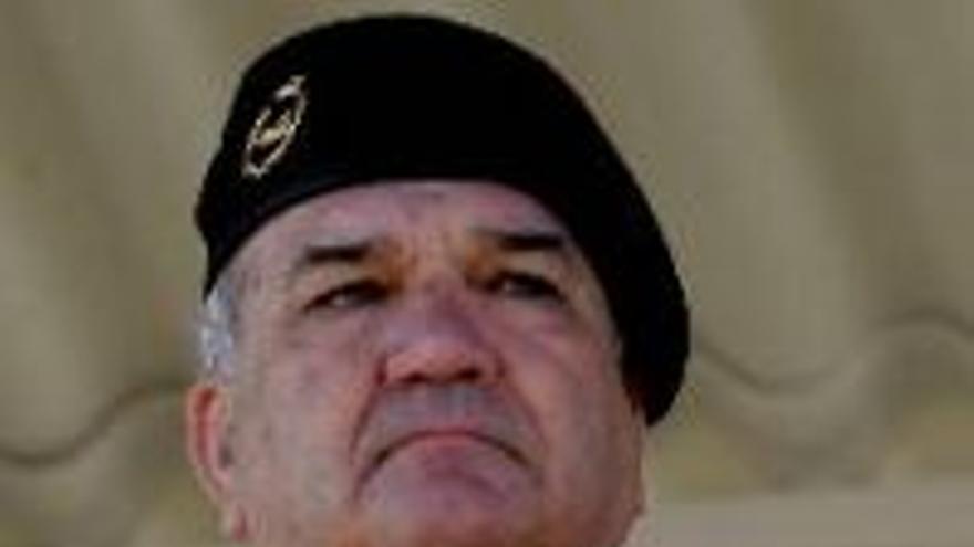 El general Mollá se hace cargo de la división acorazada Brunete