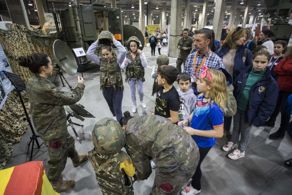 Cientos de niños y niñas disfrutan de Expojove 2019