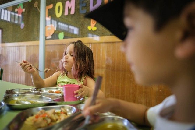 Campamento de verano con la participación de 150 niños en el Colegio Miguel Pintor