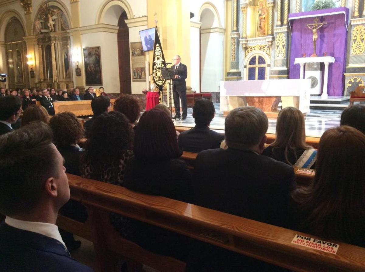 El templo de la Inmaculada acogió el tradicional pregón de Viernes de Dolores de la Semana Santa de Torrevieja El templo de la Inmaculada acogió el tradicional pregón de Viernes de Dolores de la Semana Santa de Torrevieja