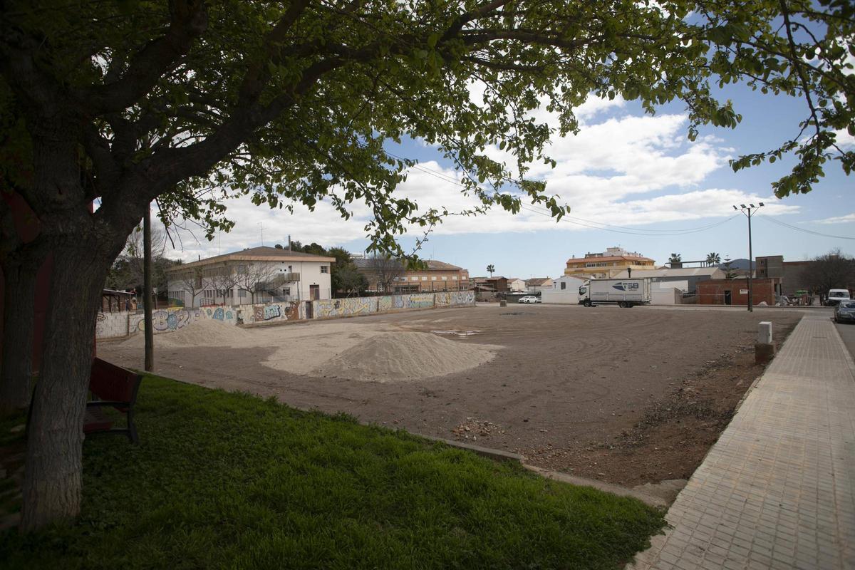 Terrenos donde se construirá el nuevo multiusos.