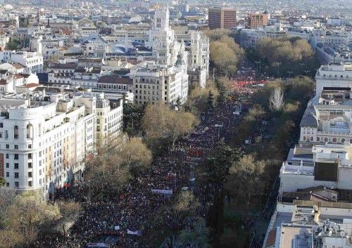 Multitudinaria marcha de la dignidad en Madrid